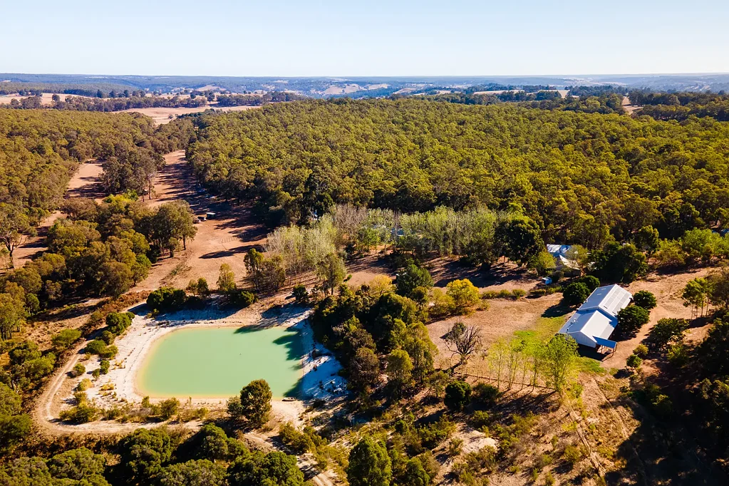 416 Elwins Road, Kangaroo Gully, WA 6255