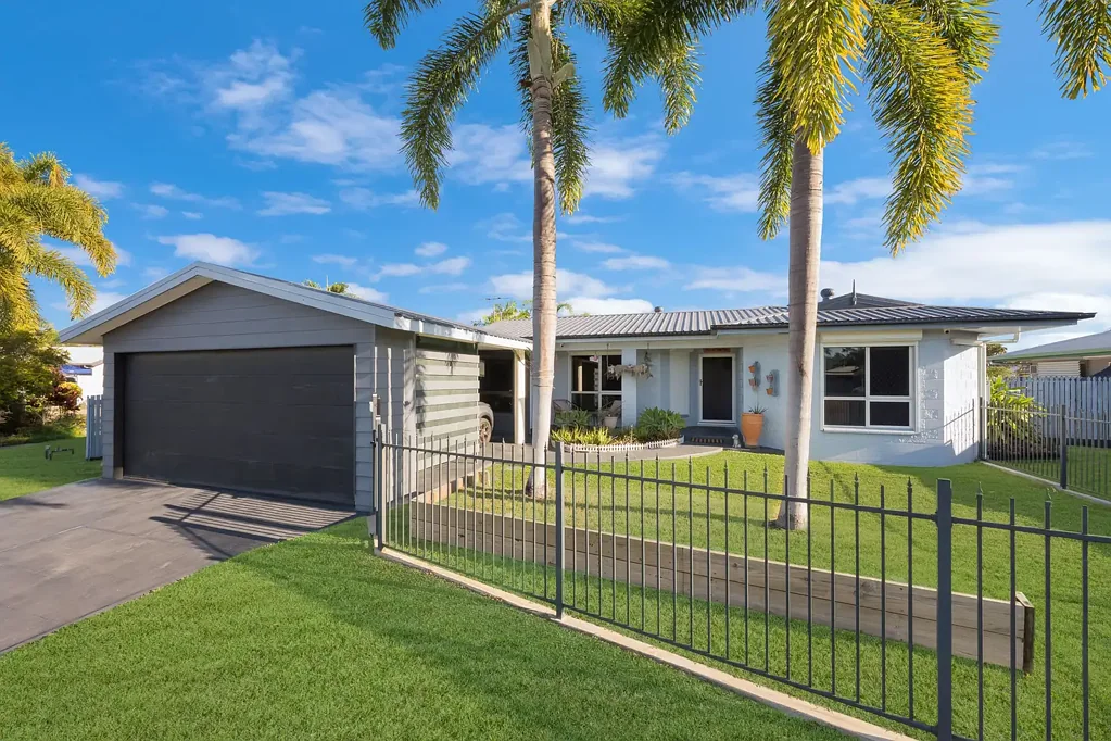 Kirwan 4 Bedroom Solid Block Family Home with Pool, Shed & Entertaining Spaces