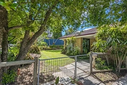 2/2 Teak Street, Dunoon