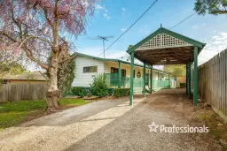 37 Carroll Avenue, Millgrove