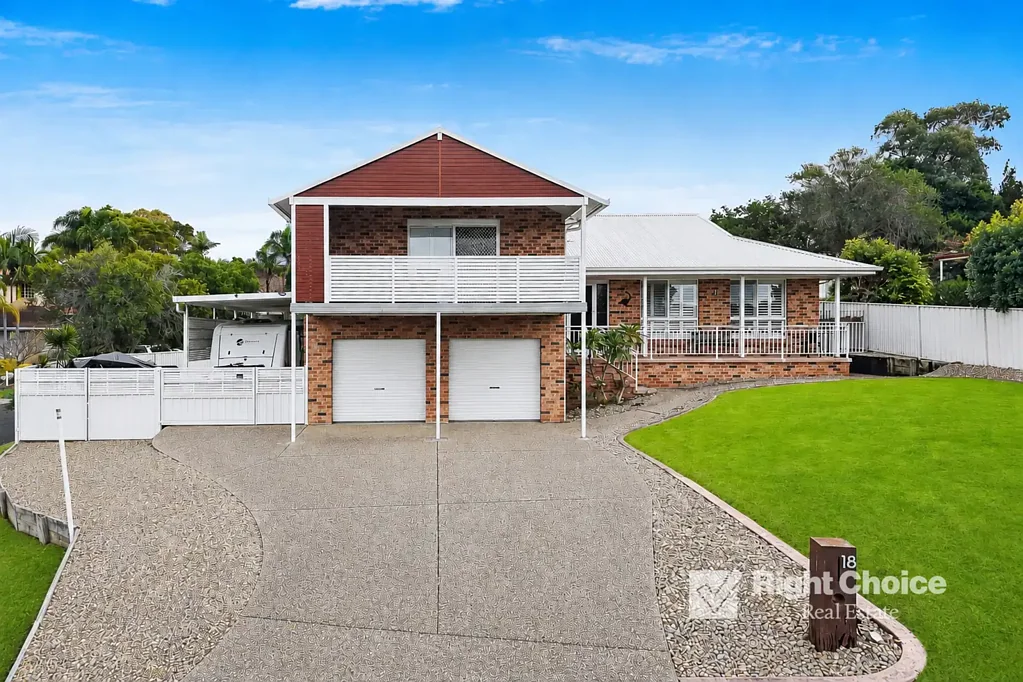 Blackbutt 4 Slaapkamer Exceptional Family Living with Room for Every Toy