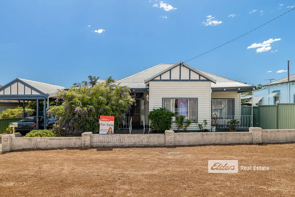 11 Lawley Street, Collie, WA 6225