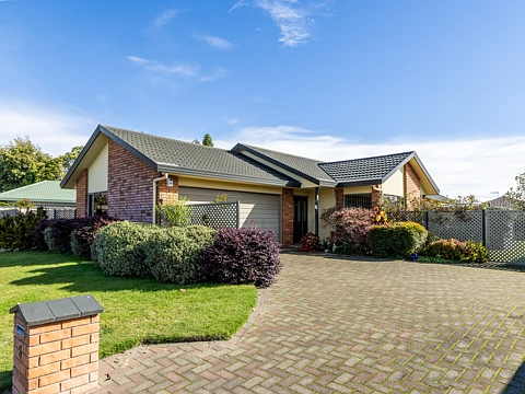 Taradale 3房  A Family Favourite in a Location You'll Love