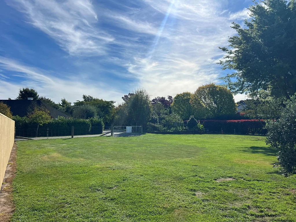 Prebbleton Large site, rarely available, ready to build on!