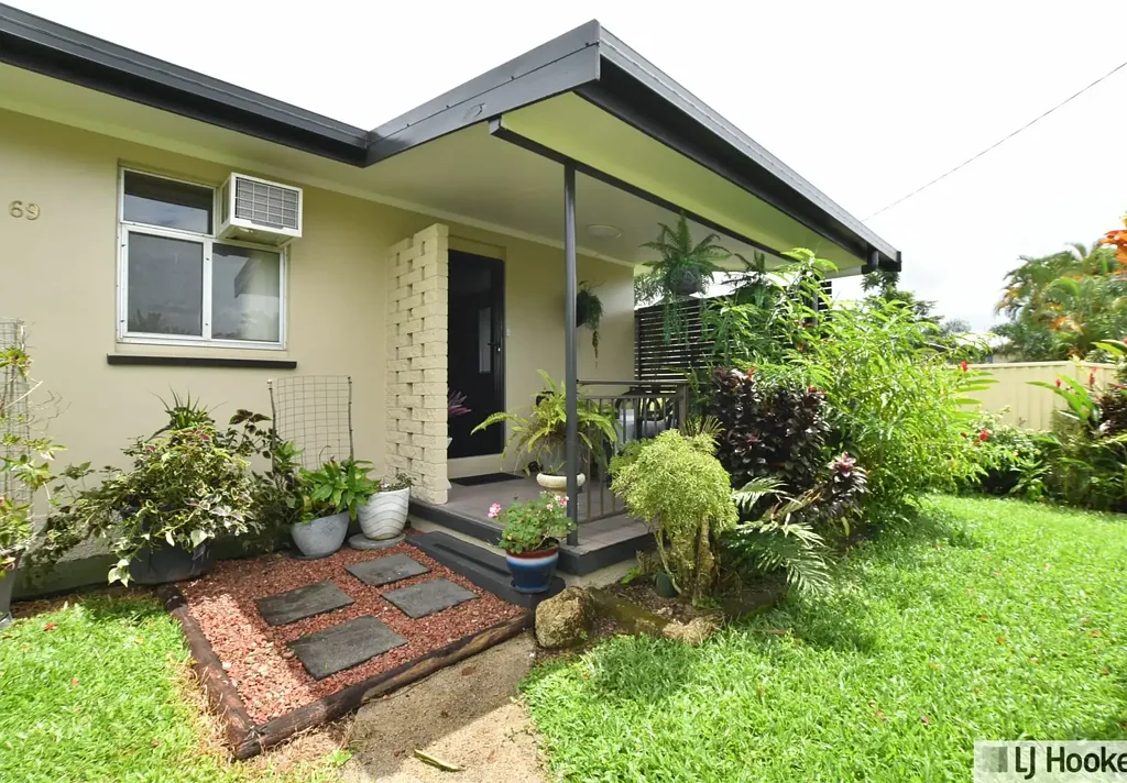 Tully 3房  Space, Shed & Style – move in ready renovated Family Home
