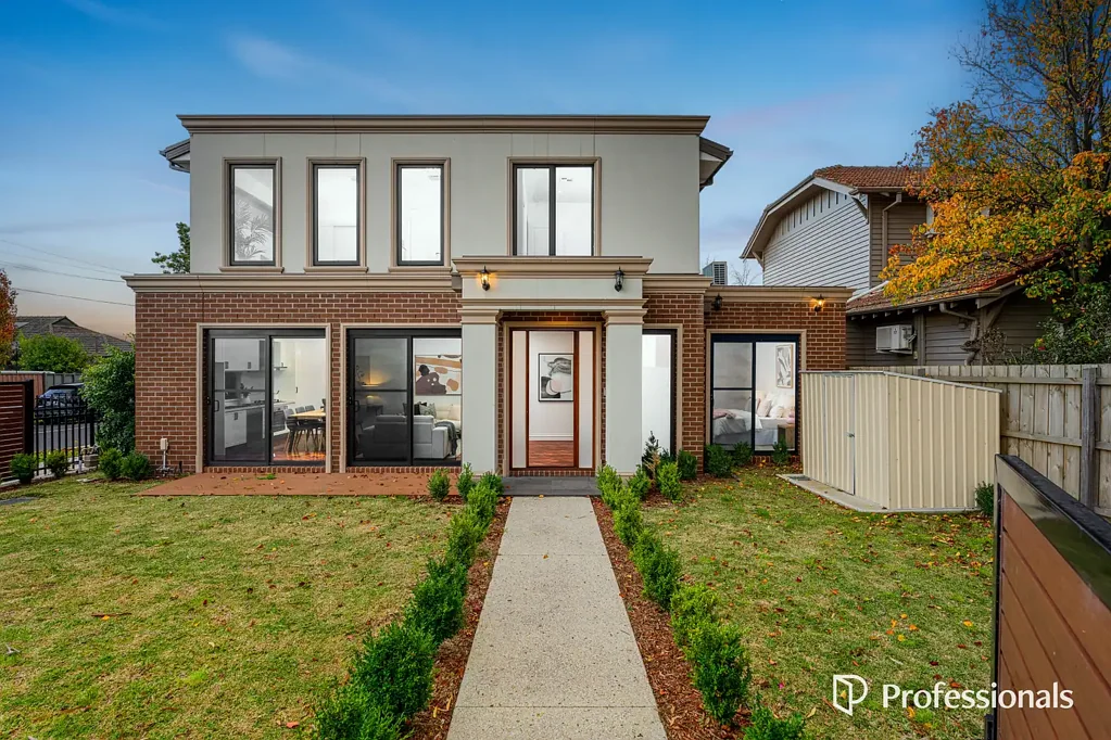 Mckinnon 4ਬੈੱਡਰੂਮ Elegant Living in McKinnon - Discover Your Dream Home