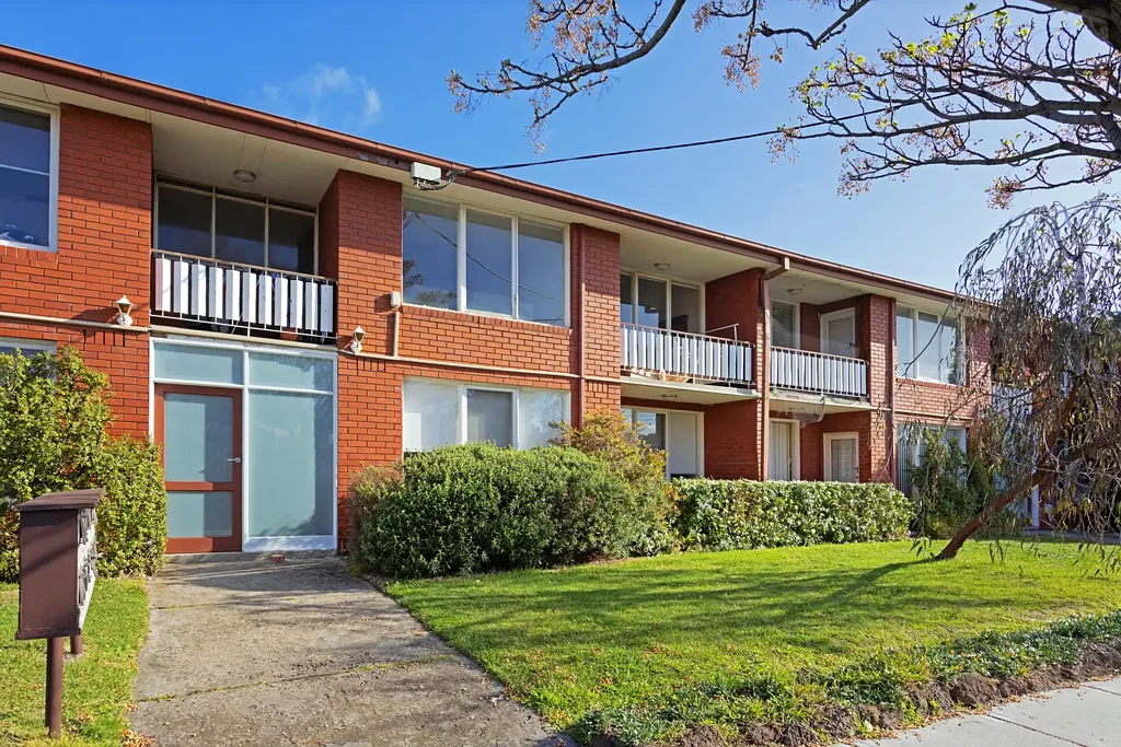 Stylish One-Bedroom Apartment in Prime Location