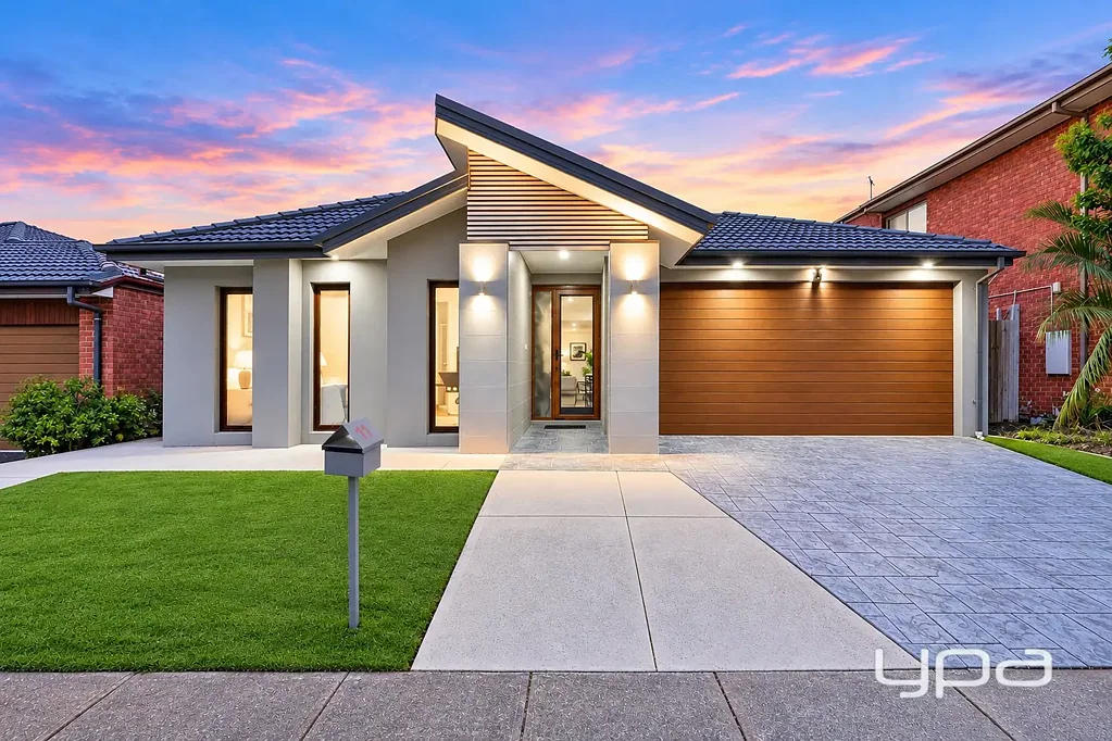 Point Cook 4房 著名 Alamanda Estate 内的精美朝东家庭娱乐住宅 Stunning East-Facing Family Entertainer in Prestigious Alamanda Estate