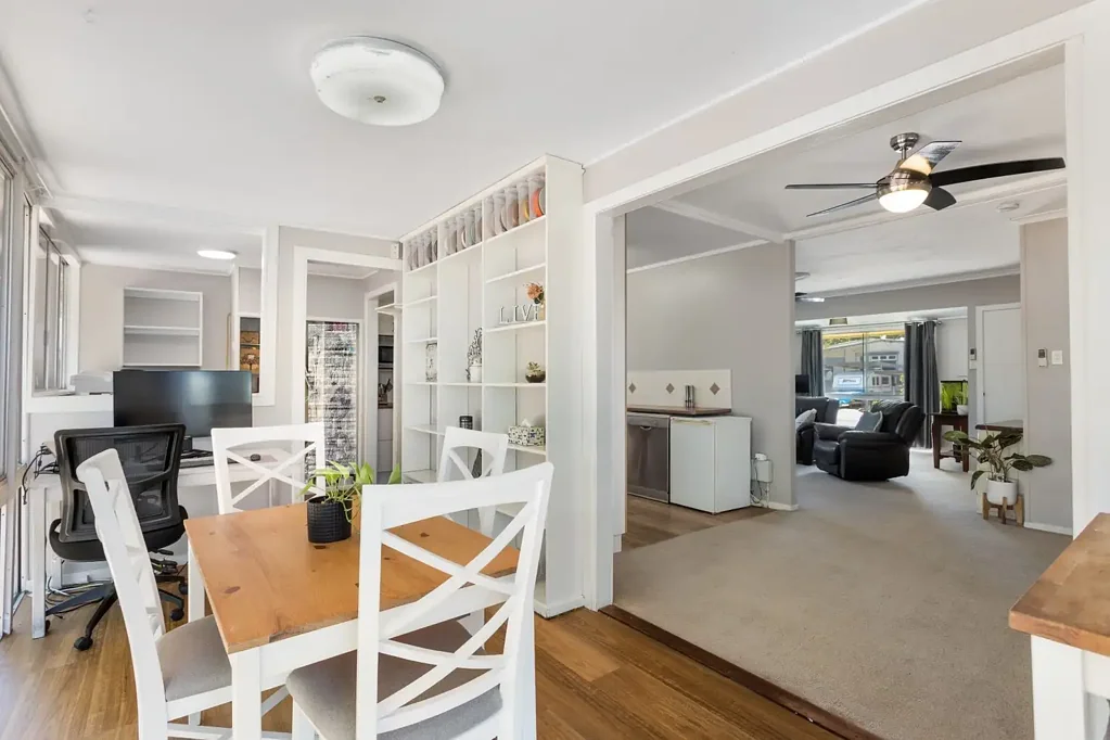 7 Heather Street, Silkstone, QLD 4304