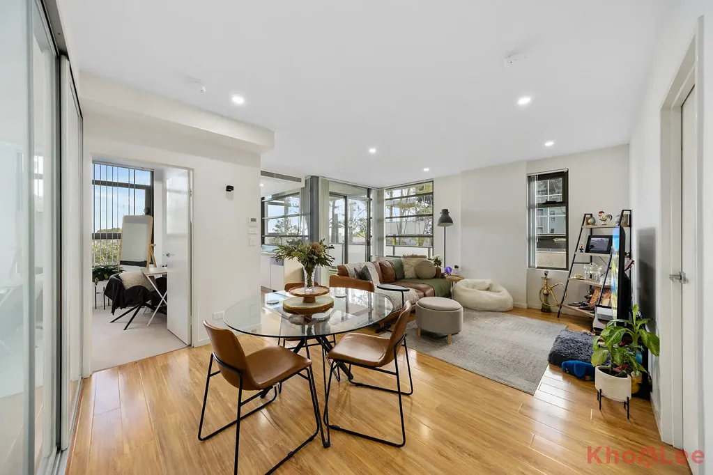 Gladesville 2 Bedroom Boutique Corner Apartment with Water Glimpses