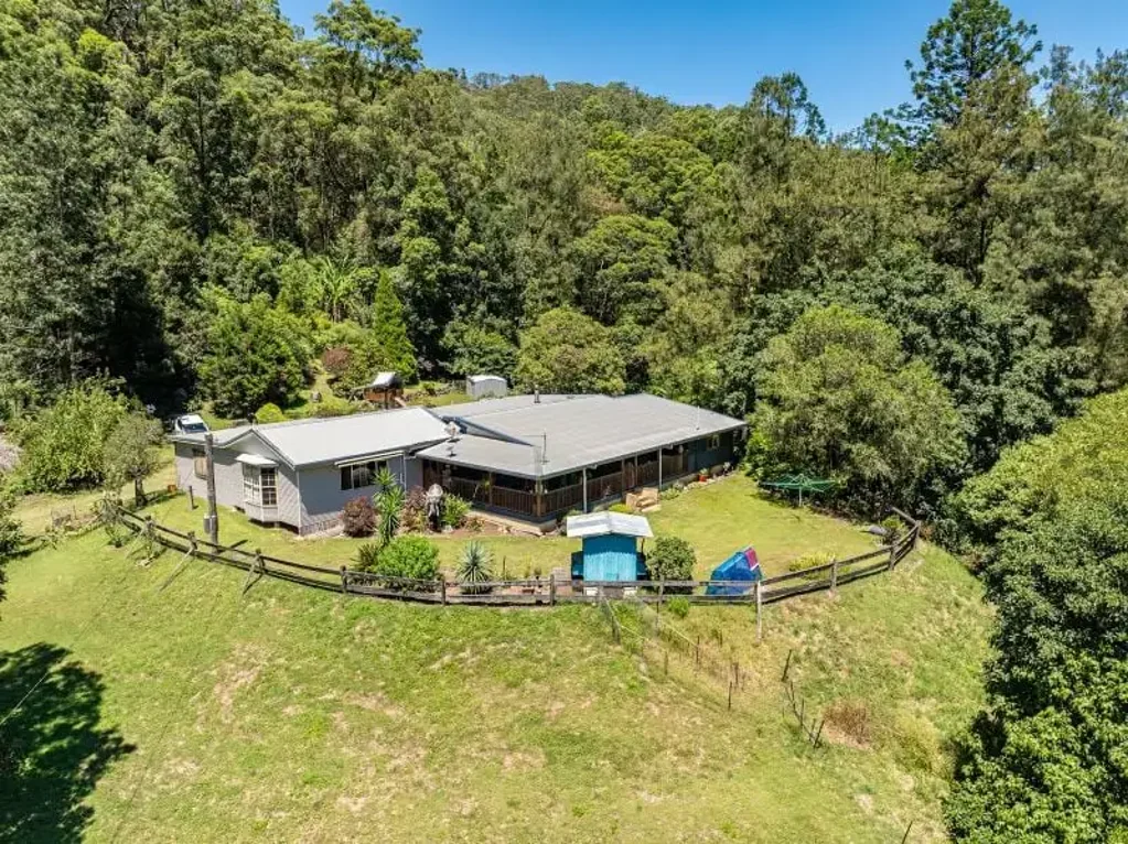 Upper Horseshoe Creek 5कमरा Creekside Grandeur on 98 Acres – Turnkey AirBnB or Family Retreat