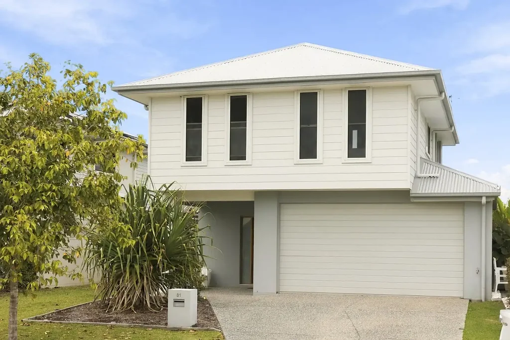 Newport 4房  Coastal Living with Space, Style & Versatility