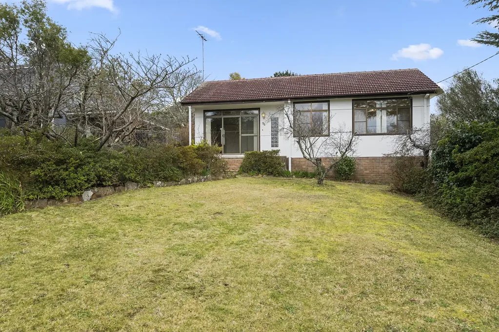 96 Barton St, Katoomba, NSW 2780