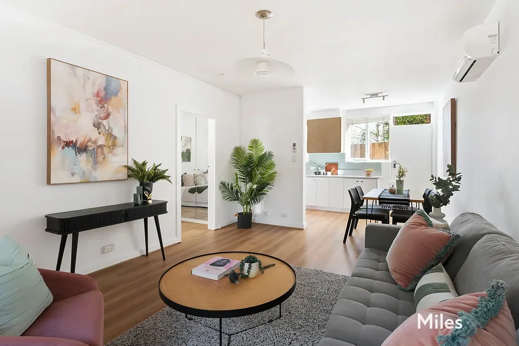 Ivanhoe East 1chambre Surprisingly Spacious, Stylish & Secluded - A Prime Entry into East Ivanhoe
