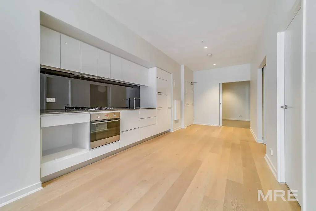 Sensational opportunity to live in the heart of the CBD in style