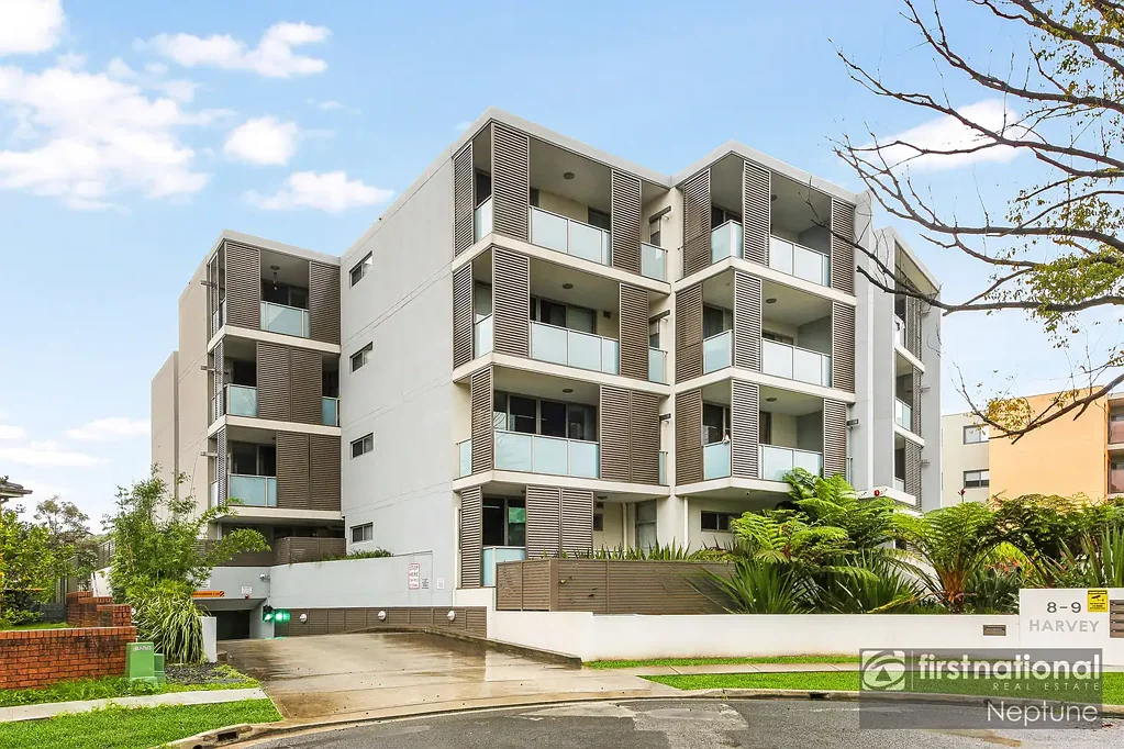 301/9 Harvey Place, Toongabbie, NSW 2146