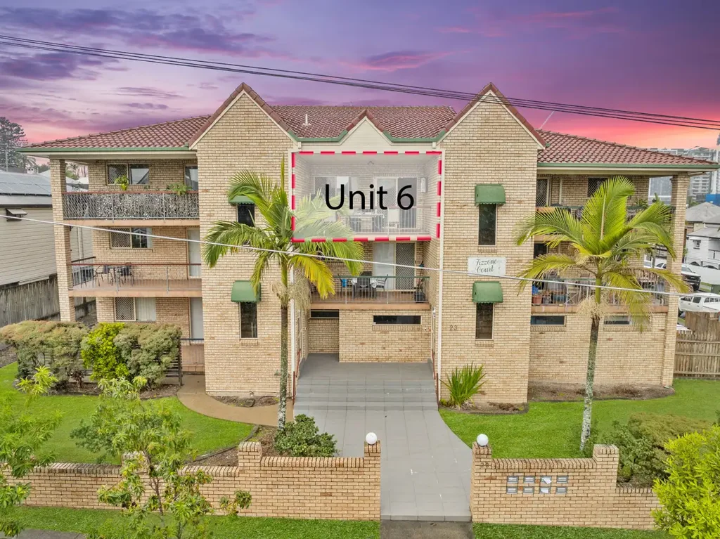 East Brisbane 2침실 STUNNING APARTMENT WITH CITY VIEWS