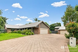 10 Cheltenham Drive, Shoalhaven Heads