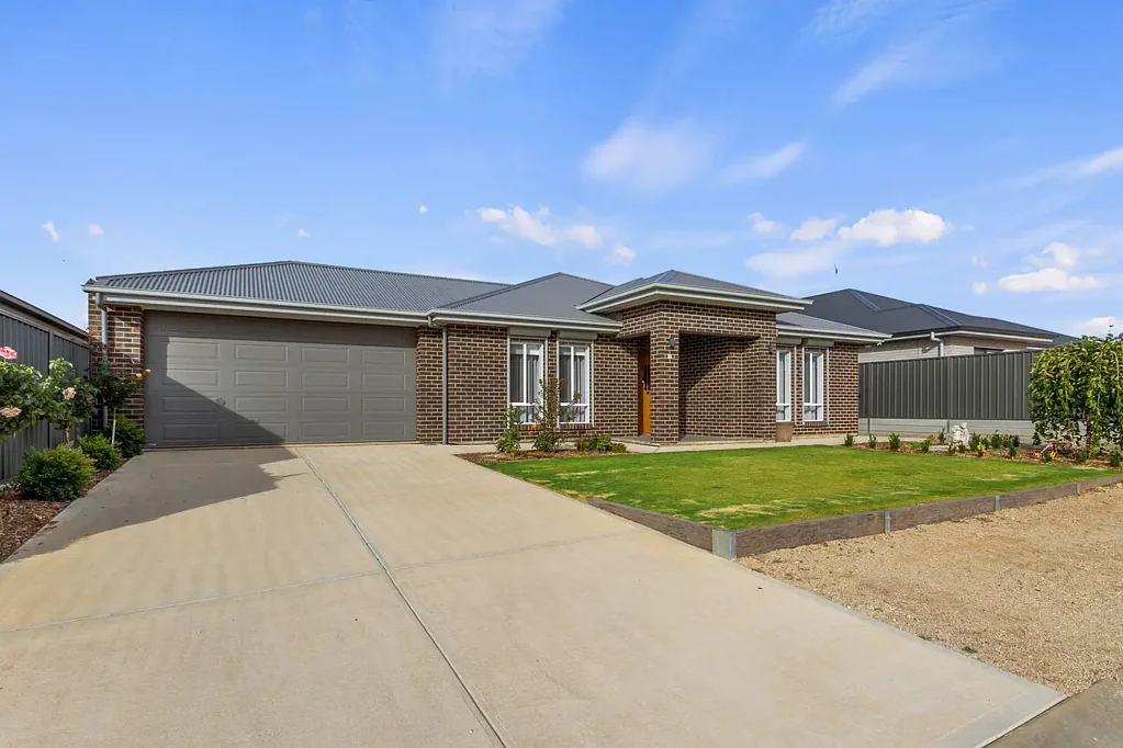 Blyth 4Kwarto Modern Country Living with Space, Style & Shedding