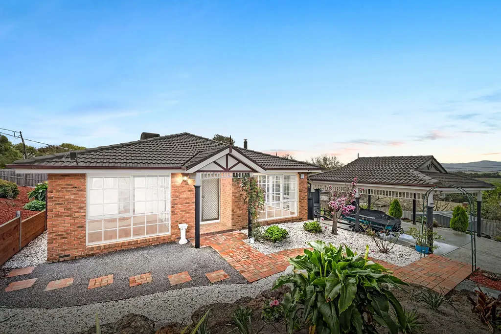 Lilydale 4ਬੈੱਡਰੂਮ Secure & Stylish with Spectacular Views