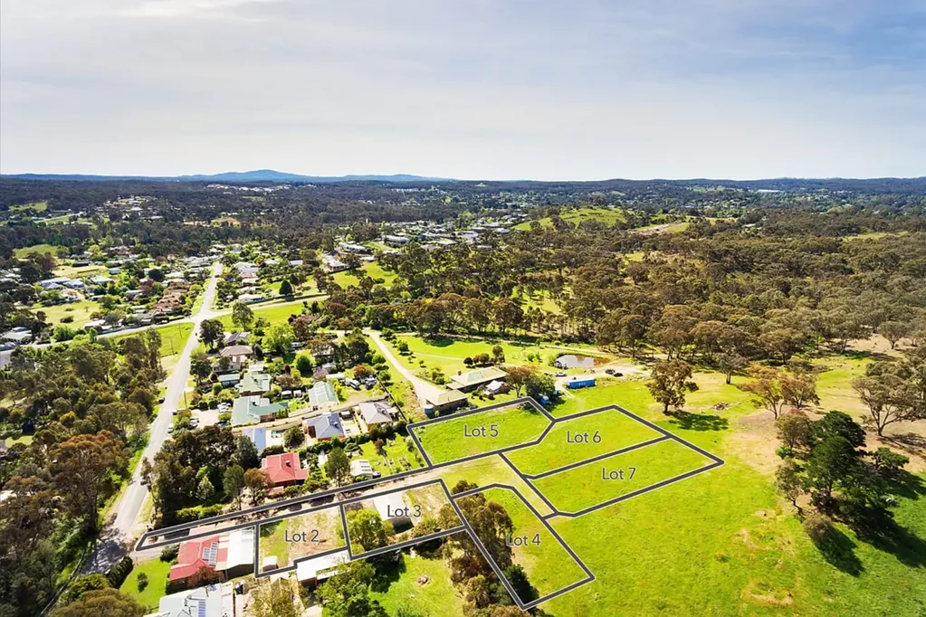 Campbells Creek Nature, Space & Convenience - Build Your Dream on 1376m²!