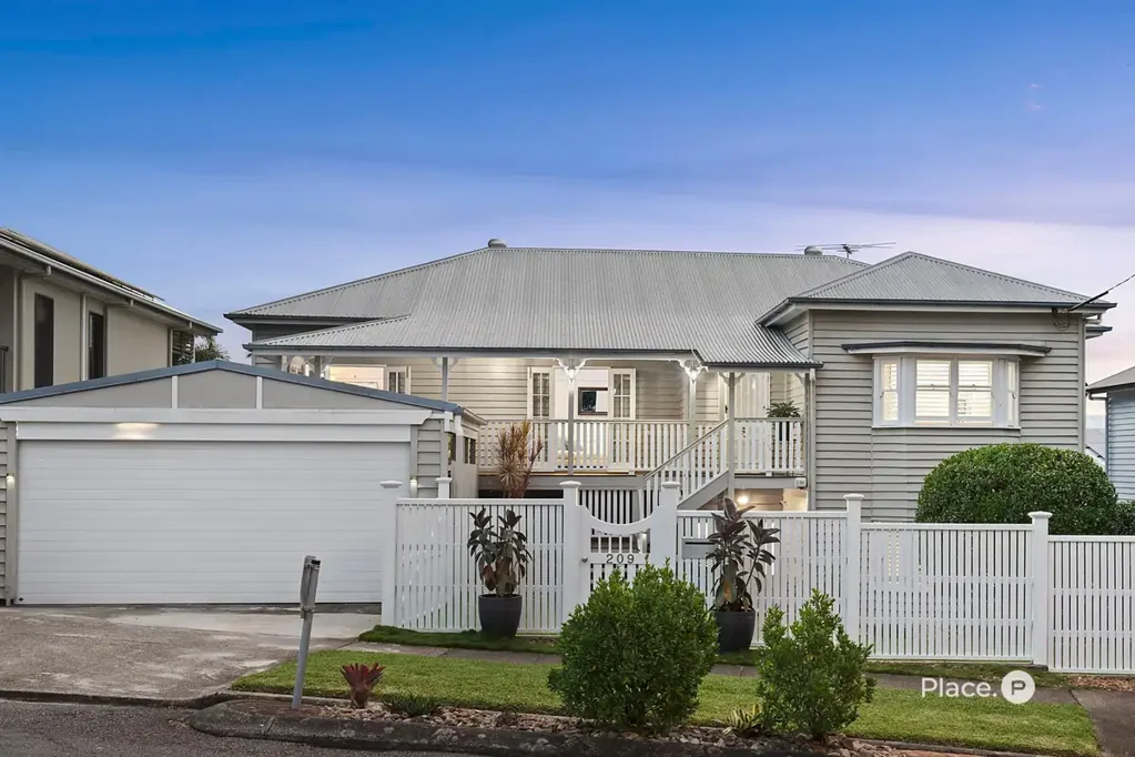 Tarragindi 5部屋 Character Family Entertainer on 905sqm with City Views