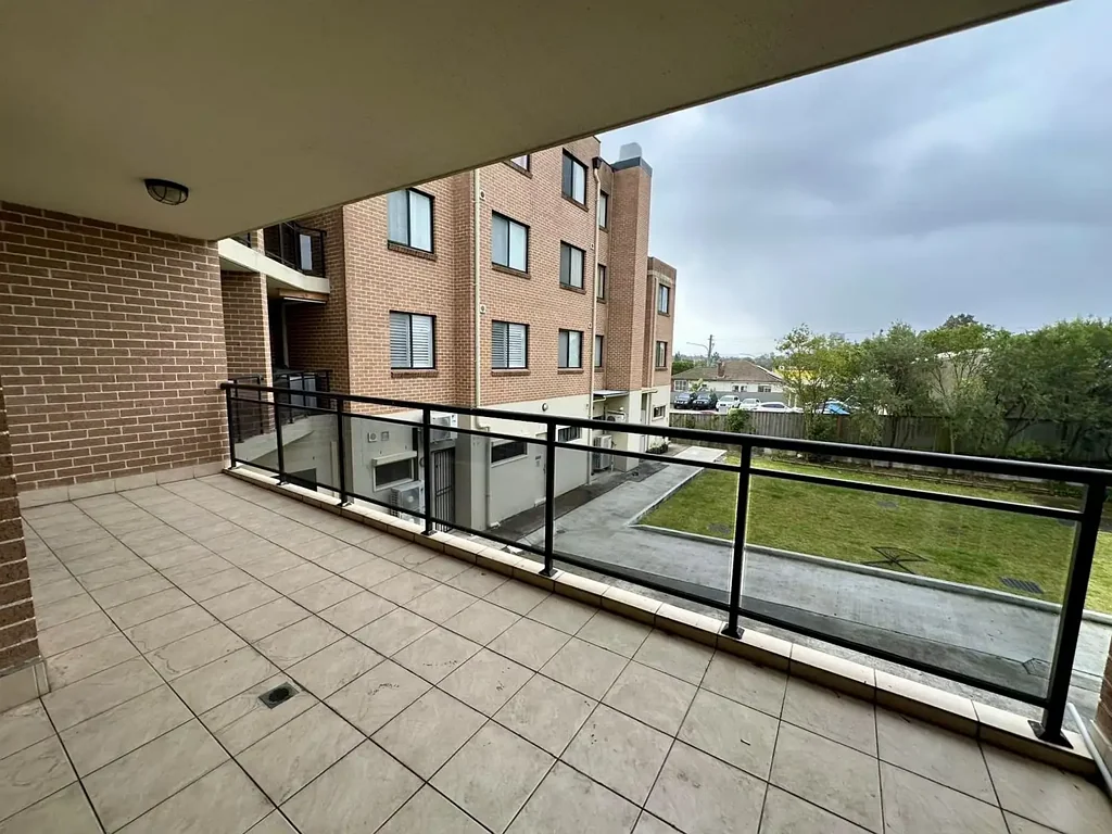 Merrylands 2Zimmer Cozy and Spacious Unit for Sale - A Beautiful Place to Call Home!