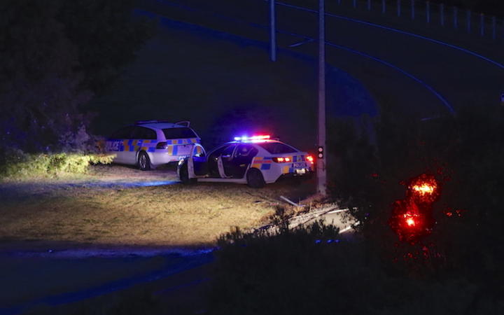 惊魂一夜！北岛男子开枪射击警察，被当场击毙！