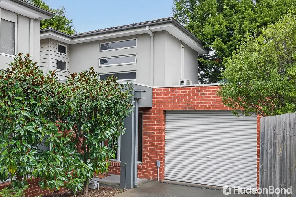 Croydon 2房 Tree-lined街静谧联排 便利步行生活 现代开放布局 私人庭院露台 实用储物空间 管道供暖舒适 Stylish Townhouse Living in a Leafy Croydon Pocket