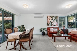 2/5 Tobias Avenue, Glen Waverley