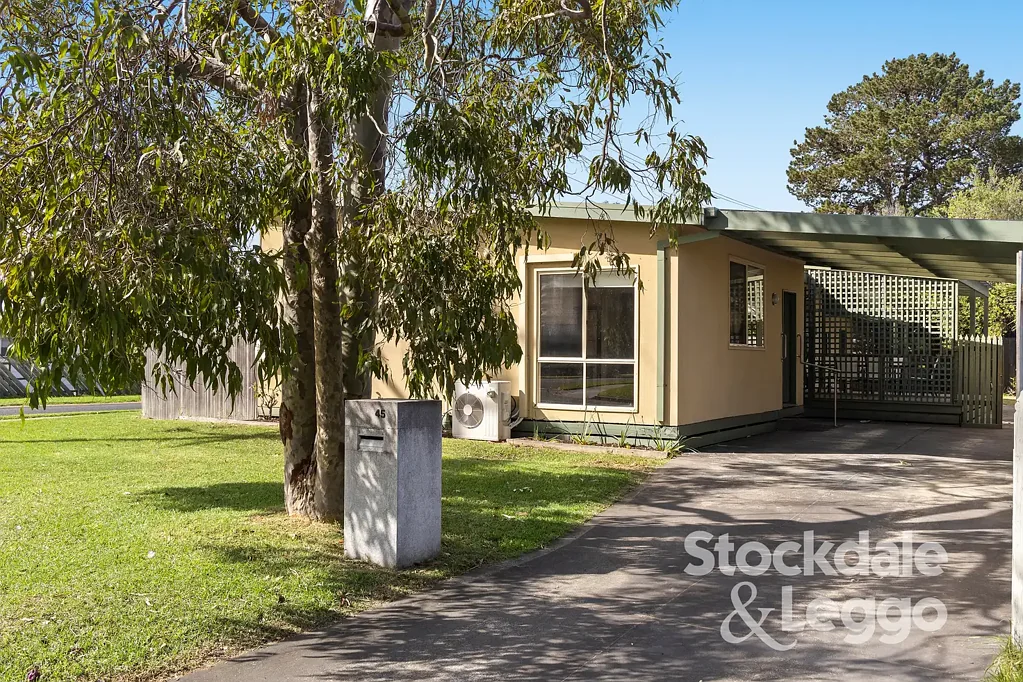 45 Leon Avenue, Rosebud, VIC 3939