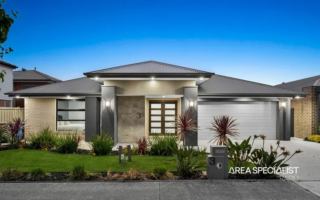 3 Yandra Street, Clyde North, VIC 3978