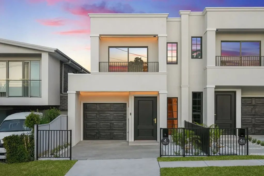 Merrylands 5ਬੈੱਡਰੂਮ BRAND NEW, FUNCTIONAL AND STYLISH  - OPEN TO VIEW THURS 19/06/2025 @ 5-5.30PM & SAT 21/06/2025 @ 3-3.30PM