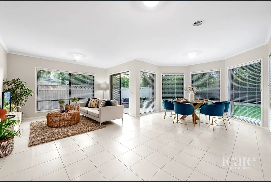 Beautifully presented for family living in Lakeside