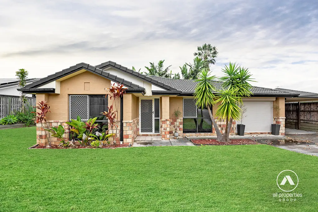 19 Hillview Drive, Hillcrest, QLD 4118