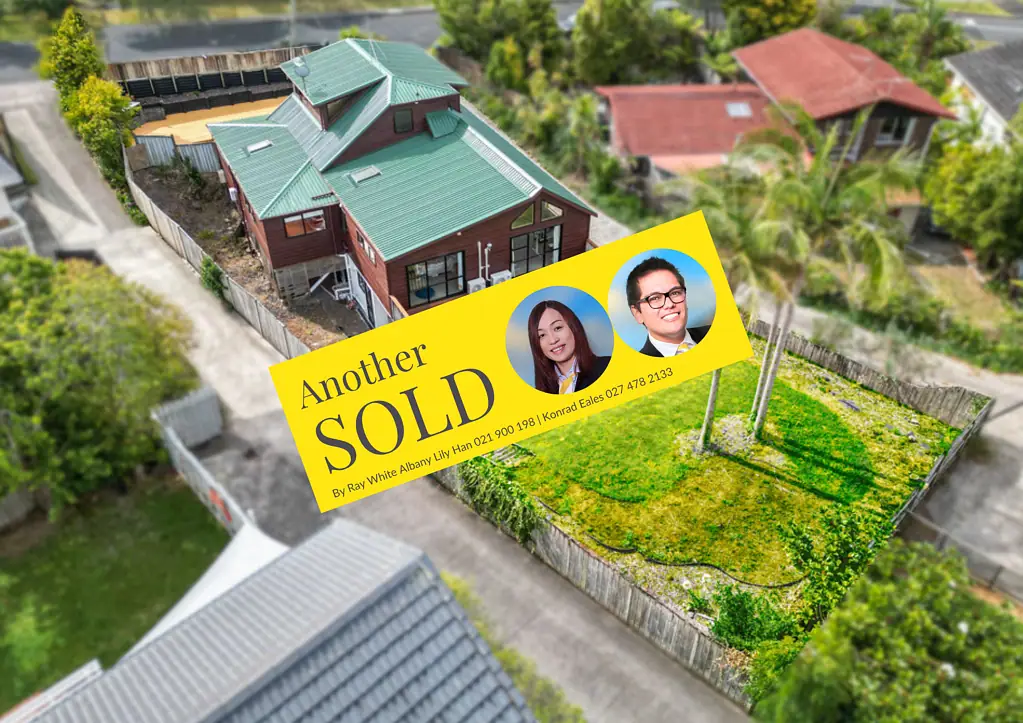 2/2 Rossmore Terrace, Murrays Bay, North Shore City, Auckland