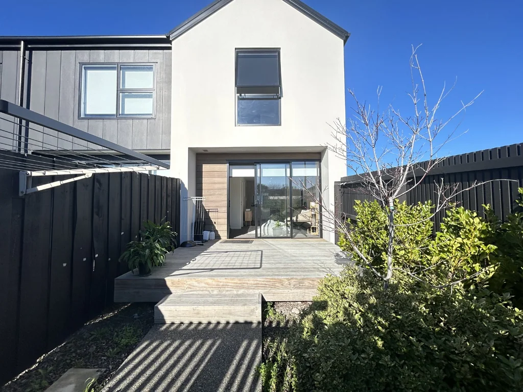 2 bedroom, Spreydon