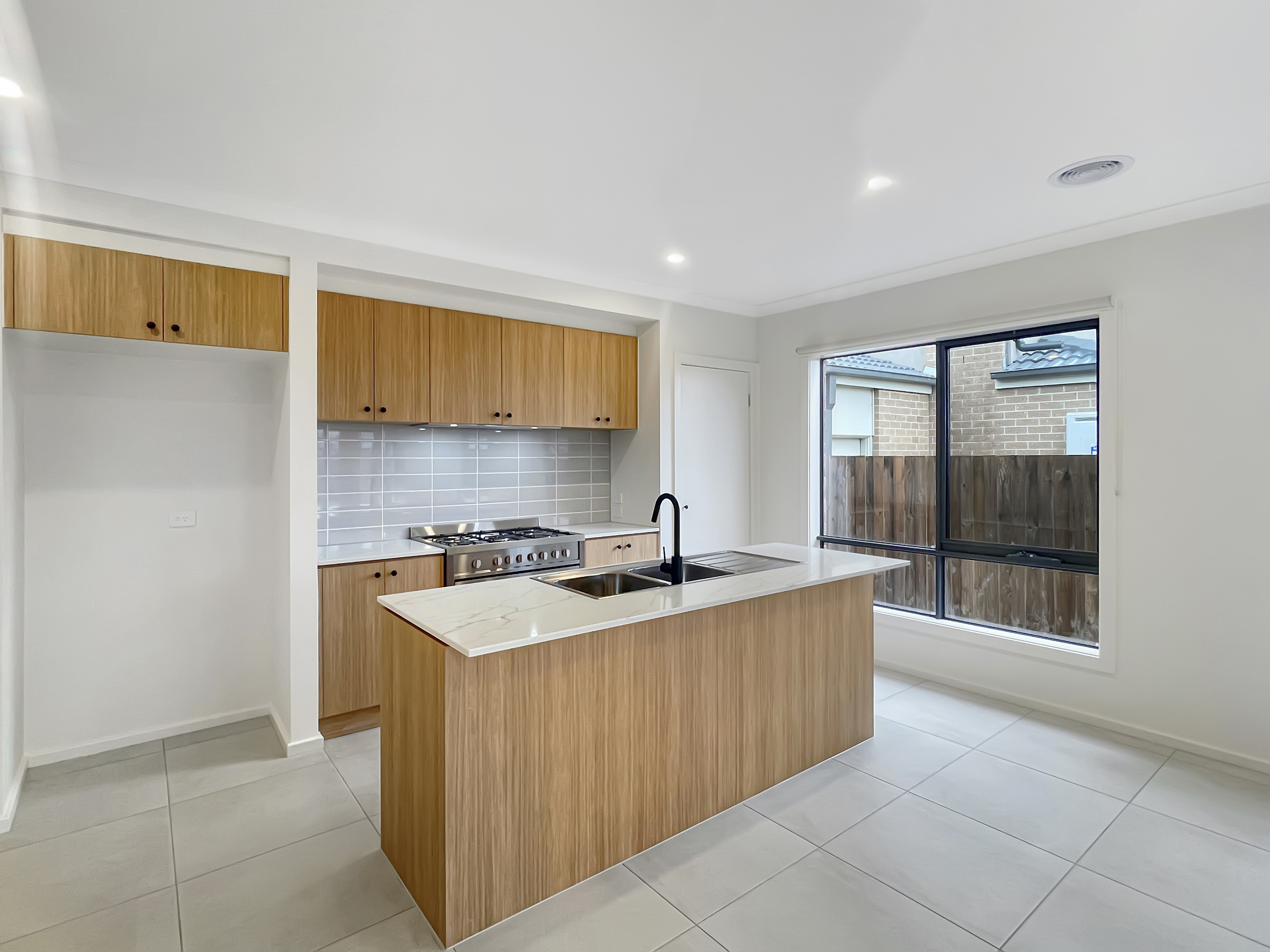 13 TOOLERN DR, MERNDA VIC 3754, 0 غرف, 0 حمامات, House