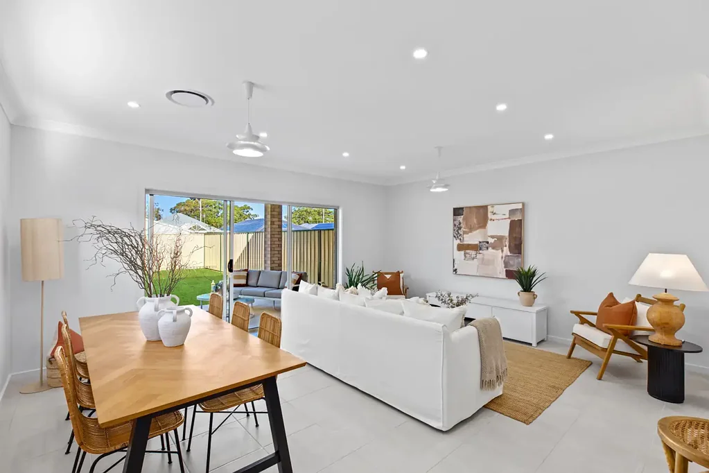 Umina Beach 4Phòng ngủ Brand New Torrens Title Duplex – Walk to Beach, Shops & Cafes.