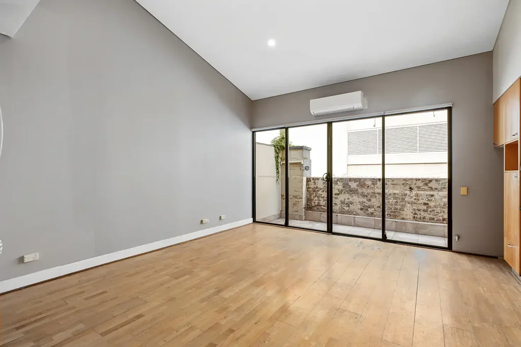 Convenient Three Bedroom Apartment in the Heart of Glebe