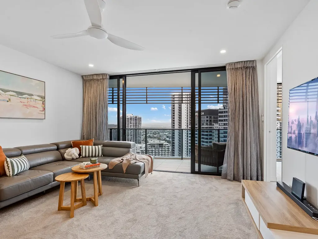 22201/21 Elizabeth Avenue, Broadbeach, QLD 4218