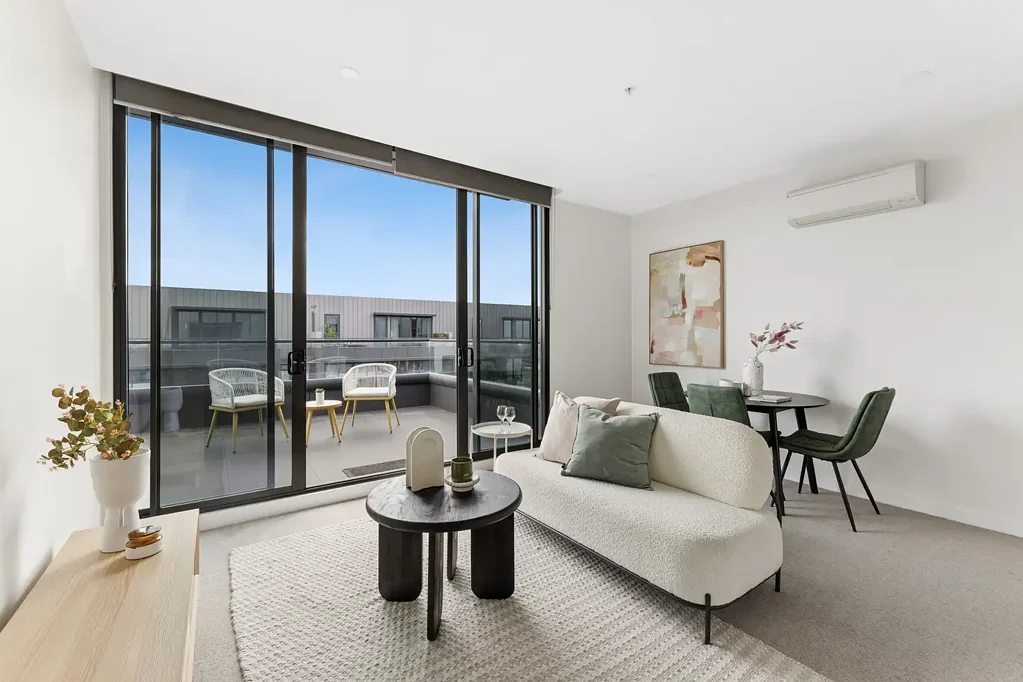 Footscray 2Habitaciones Expansive Terrace Living in a Boutique Block