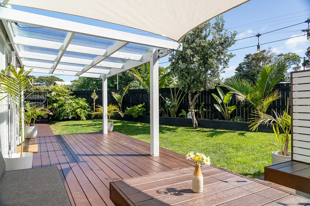 21 Government Road, Raglan, Waikato