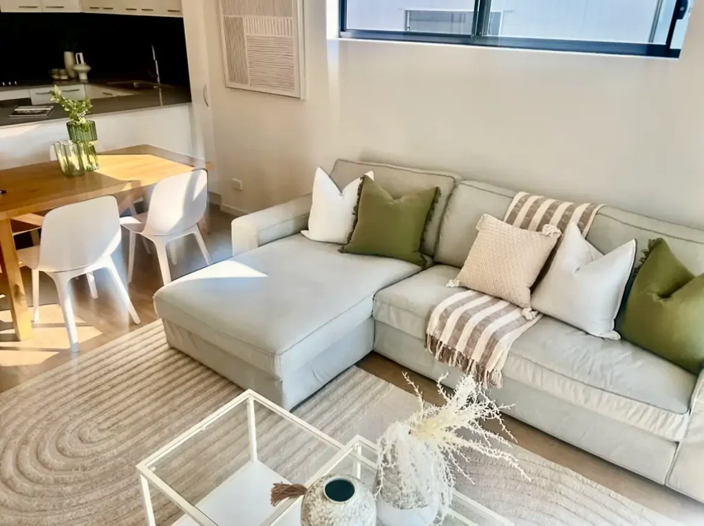 St Lucia 3Moenga Perfect for Professionals, Academics & Savvy Investors