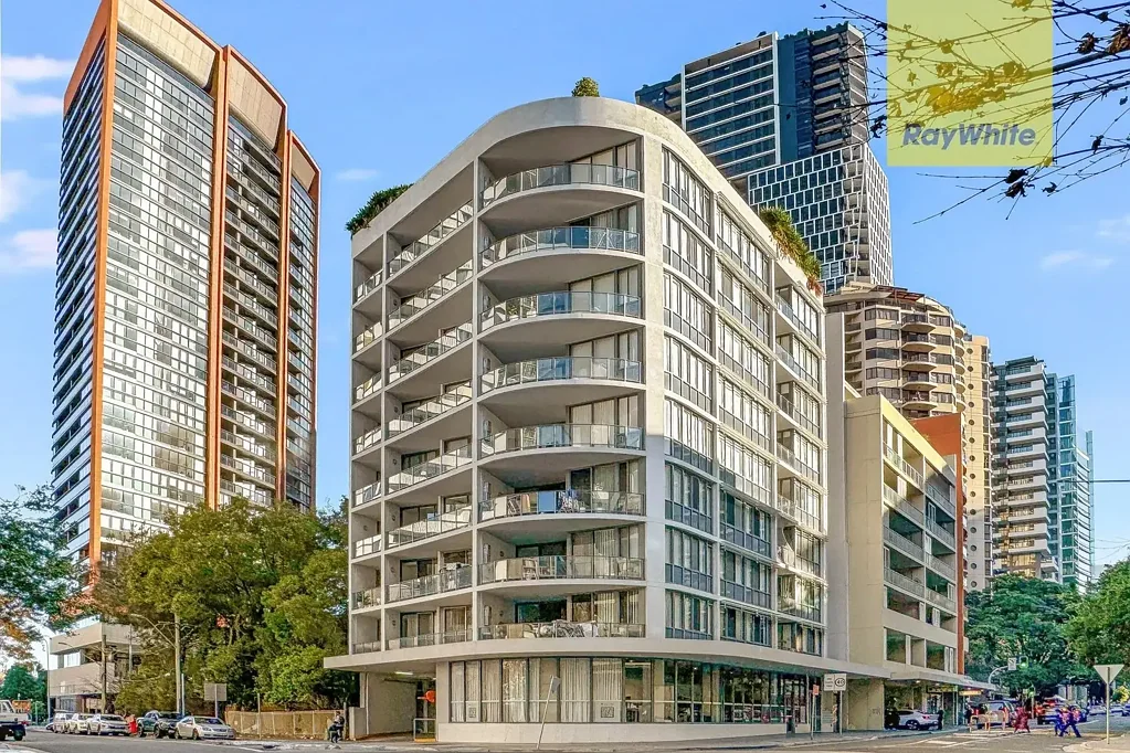Parramatta 1房 优越地段 海滨瑰宝 高端奢居 8年新墅 醇熟配套 顶级教育 独立产权 梦幻北向 THE PERFECT ENTRY LEVEL WITH LOW STRATA LEVIES