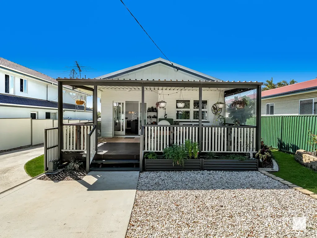Boondall 3 Bedroom Charming Boondall Home with Modern Comforts