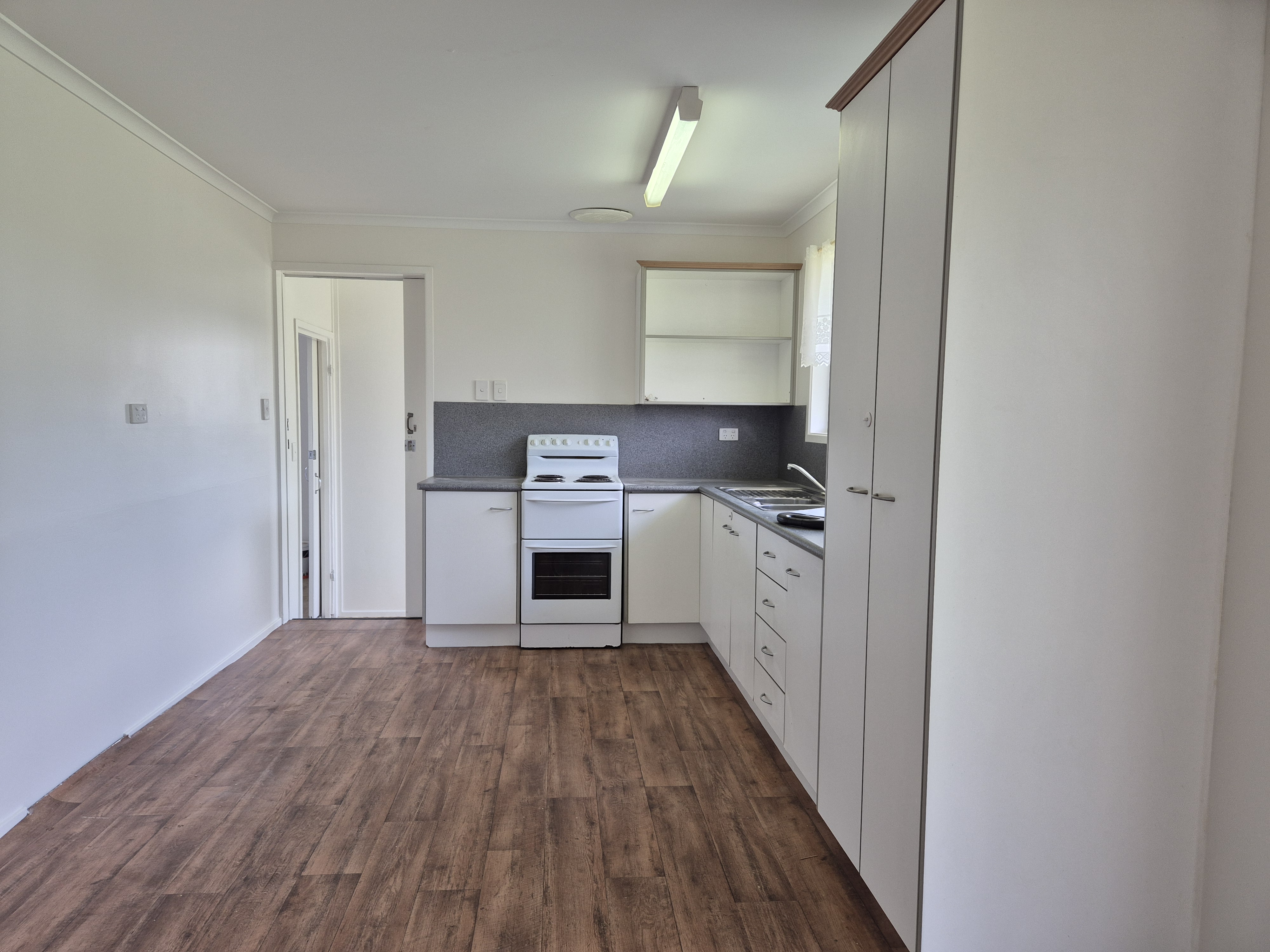 5 SEARLE ST, THABEBAN QLD 4670, 0部屋, 0バスルーム, House