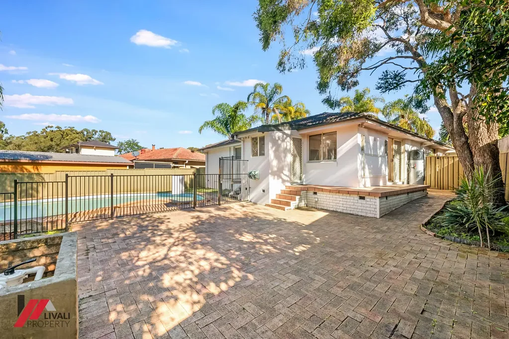 Perfectly Positioned Family Home with Poolside Entertaining