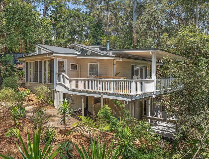 20 Surf Rider Avenue, North Avoca, Central Coast, 5 ਕਮਰੇ, 3 ਬਾਥਰੂਮ, House