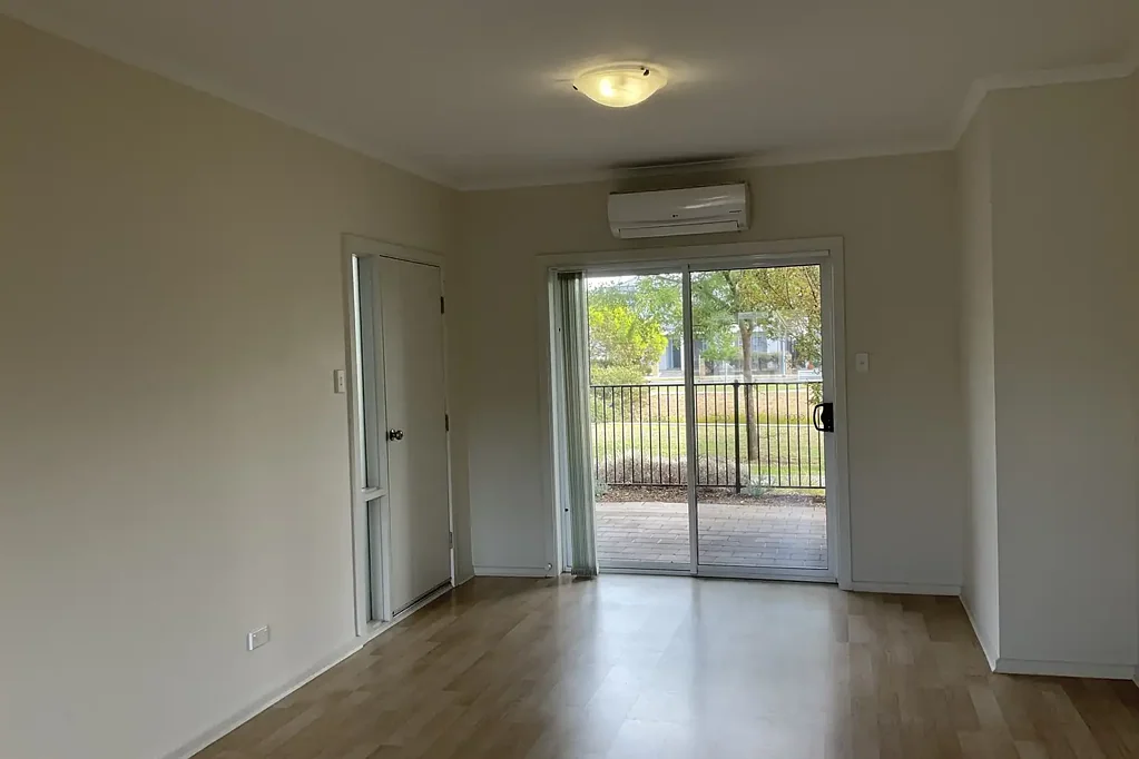 Largs North 2Zimmer Secure, Low-Maintenance Property Investment Starts Here